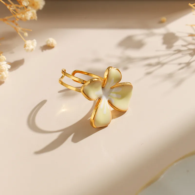 Casual Elegant Triangle Heart Shape Flower 304 Stainless Steel Enamel Plating 14K Gold Plated Women's Open Rings display picture 3