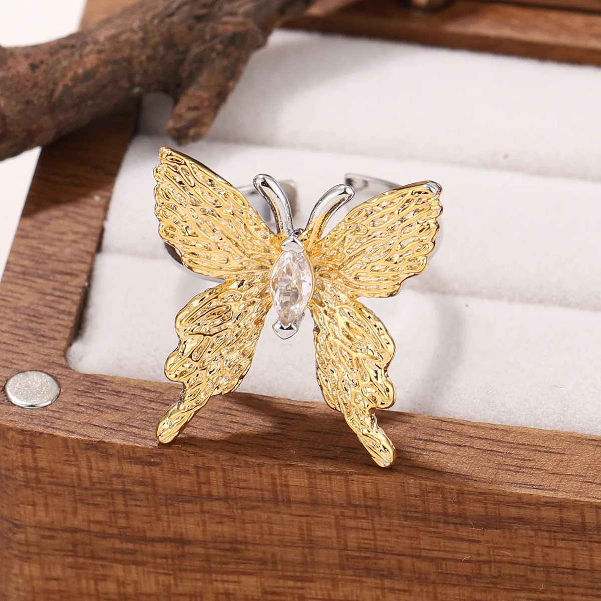 Modern Style Butterfly Daisy Windmill Copper Inlay Zircon 18K Gold Plated Silver Plated Women's Open Rings display picture 7