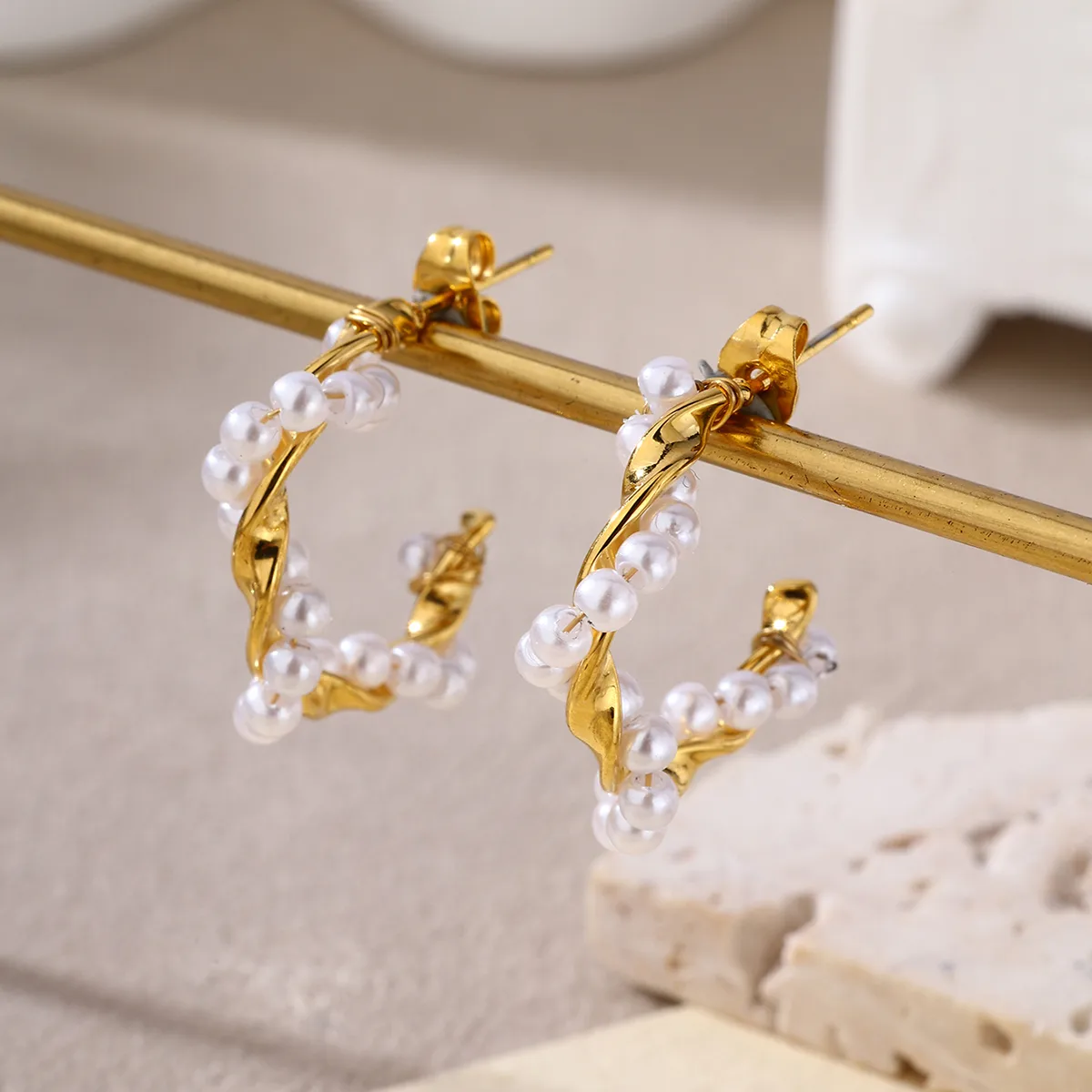 1 Pair Baroque Style Modern Style C Shape 304 Stainless Steel 18K Gold Plated Ear Studs display picture 8