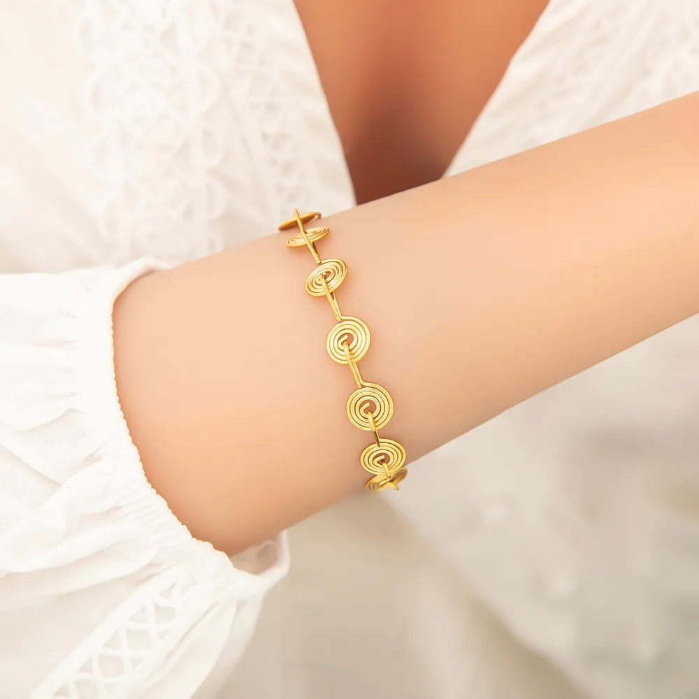 Vintage Style Classic Style Solid Color 304 Stainless Steel Women's Bracelets display picture 4