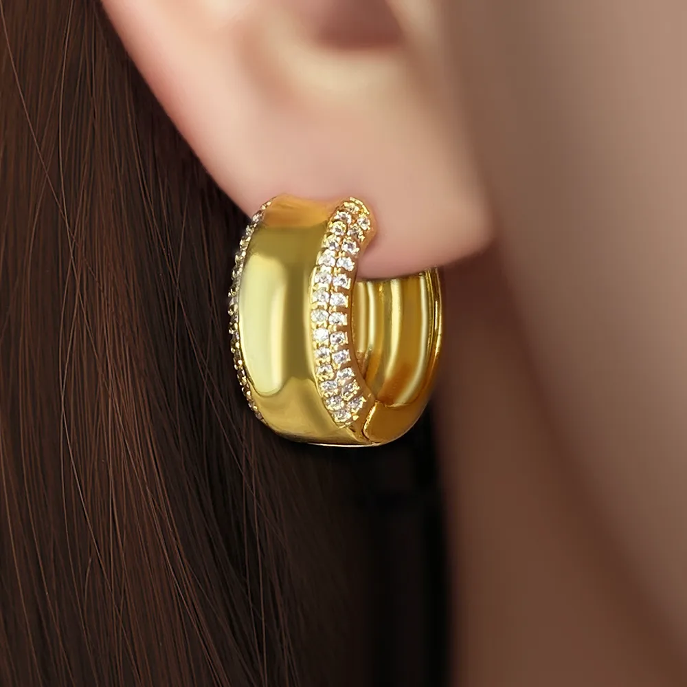1 Pair Simple Style Geometric Polishing Plating Inlay Copper Zircon Hoop Earrings display picture 3