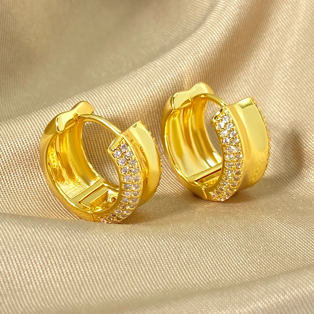 1 Pair Simple Style Geometric Polishing Plating Inlay Copper Zircon Hoop Earrings display picture 5