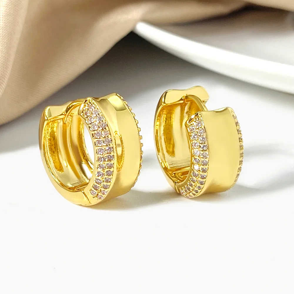 1 Pair Simple Style Geometric Polishing Plating Inlay Copper Zircon Hoop Earrings display picture 2