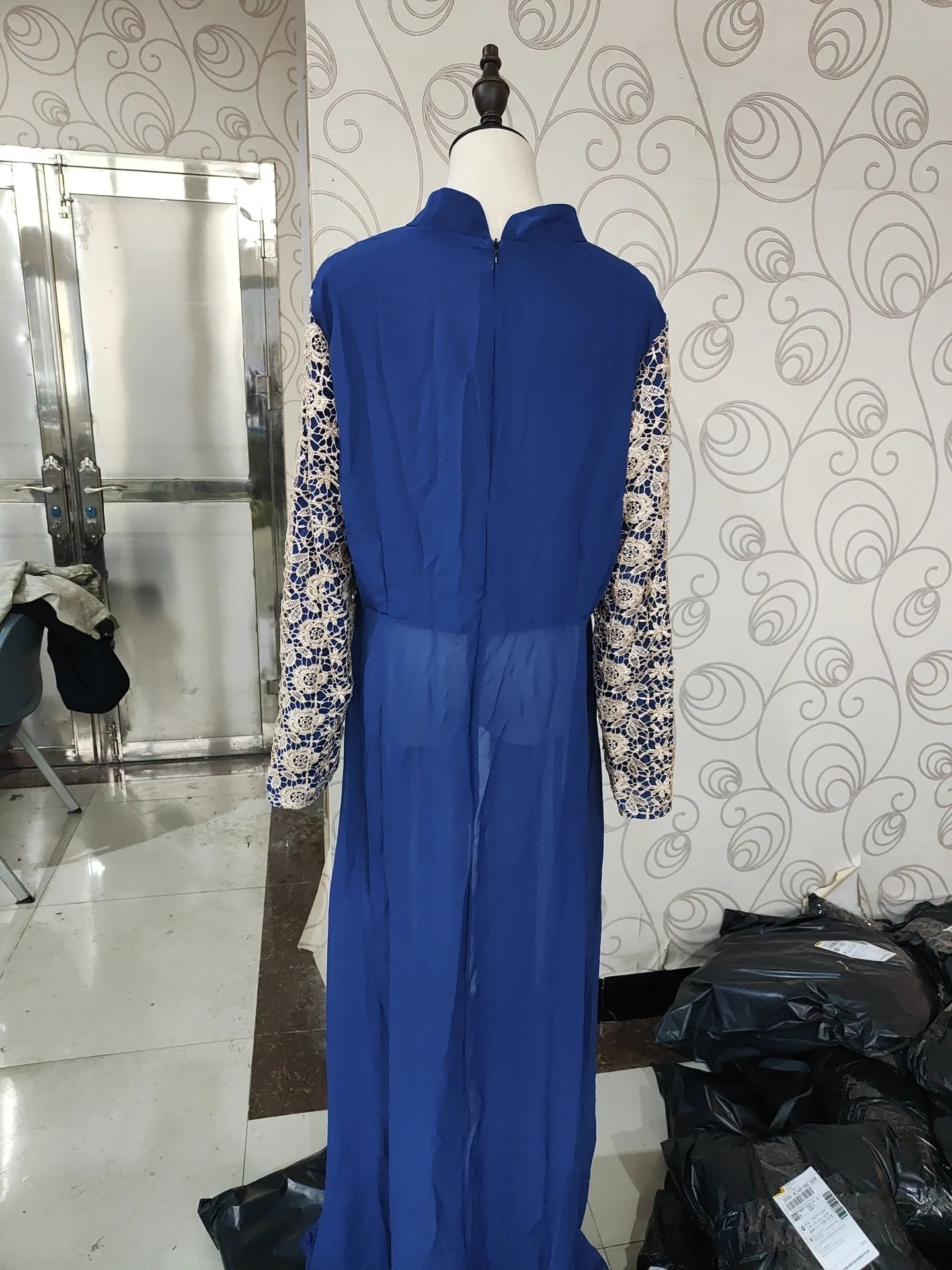 European And American Fashion Stand-up Collar & Lace Chiffon Dress Retro Style Women's Long Sleeve Lace Patchwork Waist-Slimming Dress display picture 7