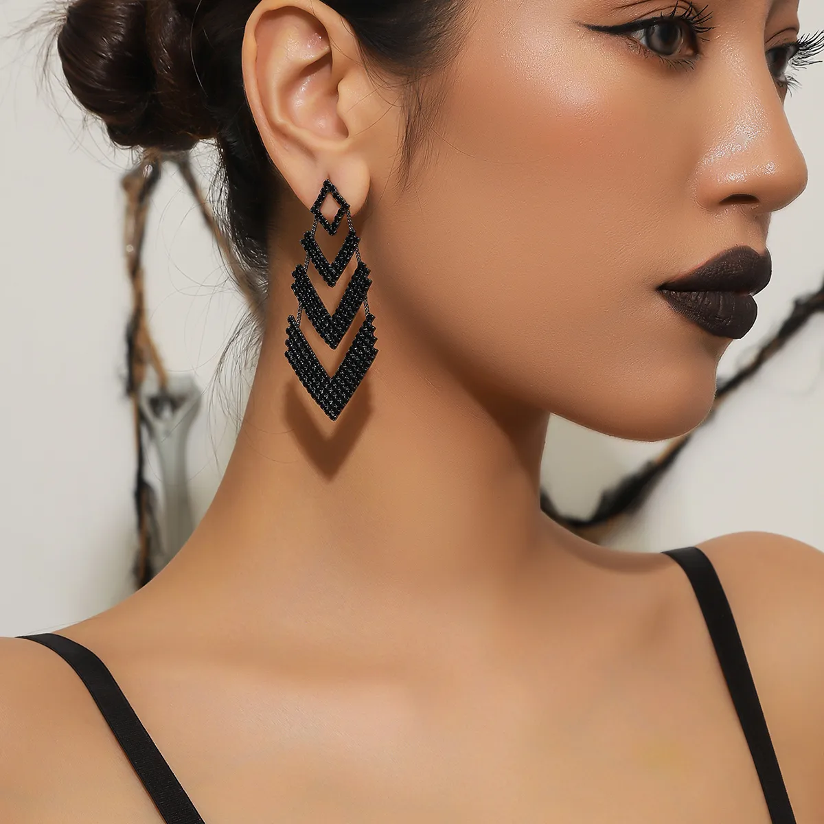 1 Pair Vacation Simple Style Solid Color Inlay Copper Rhinestones Ear Studs display picture 25