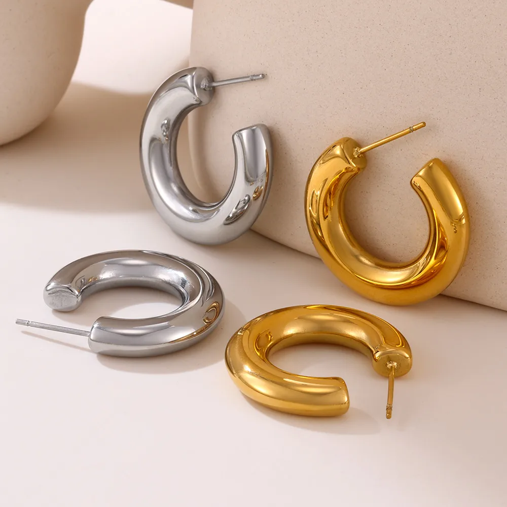 Elegant Luxurious Vacation C Shape Plating 304 Stainless Steel 18K Gold Plated Earrings display picture 5
