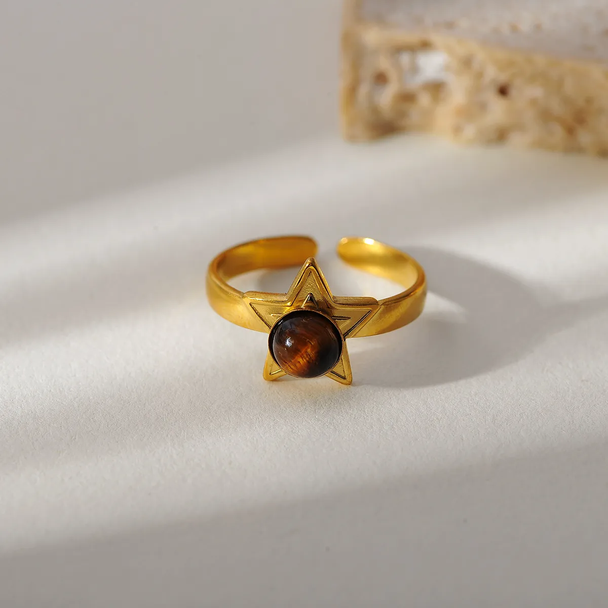 Retro Geometric 304 Stainless Steel Plating Inlay Rhinestones 18K Gold Plated Women's Open Rings display picture 4