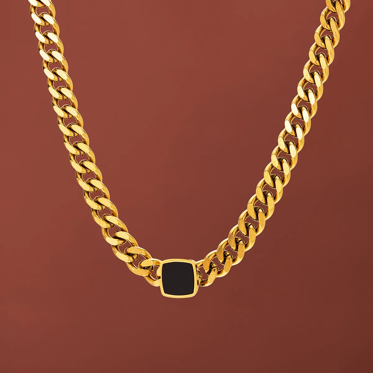 Retro Classic Style Square Solid Color Titanium Steel 18K Gold Plated Unisex Bracelets Necklace display picture 3