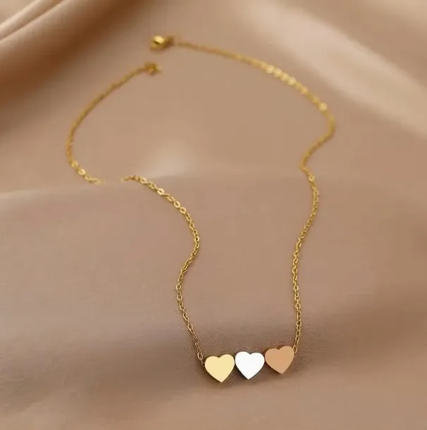 Modern Style Simple Style Heart Shape Alloy Women's Pendant Necklace display picture 1