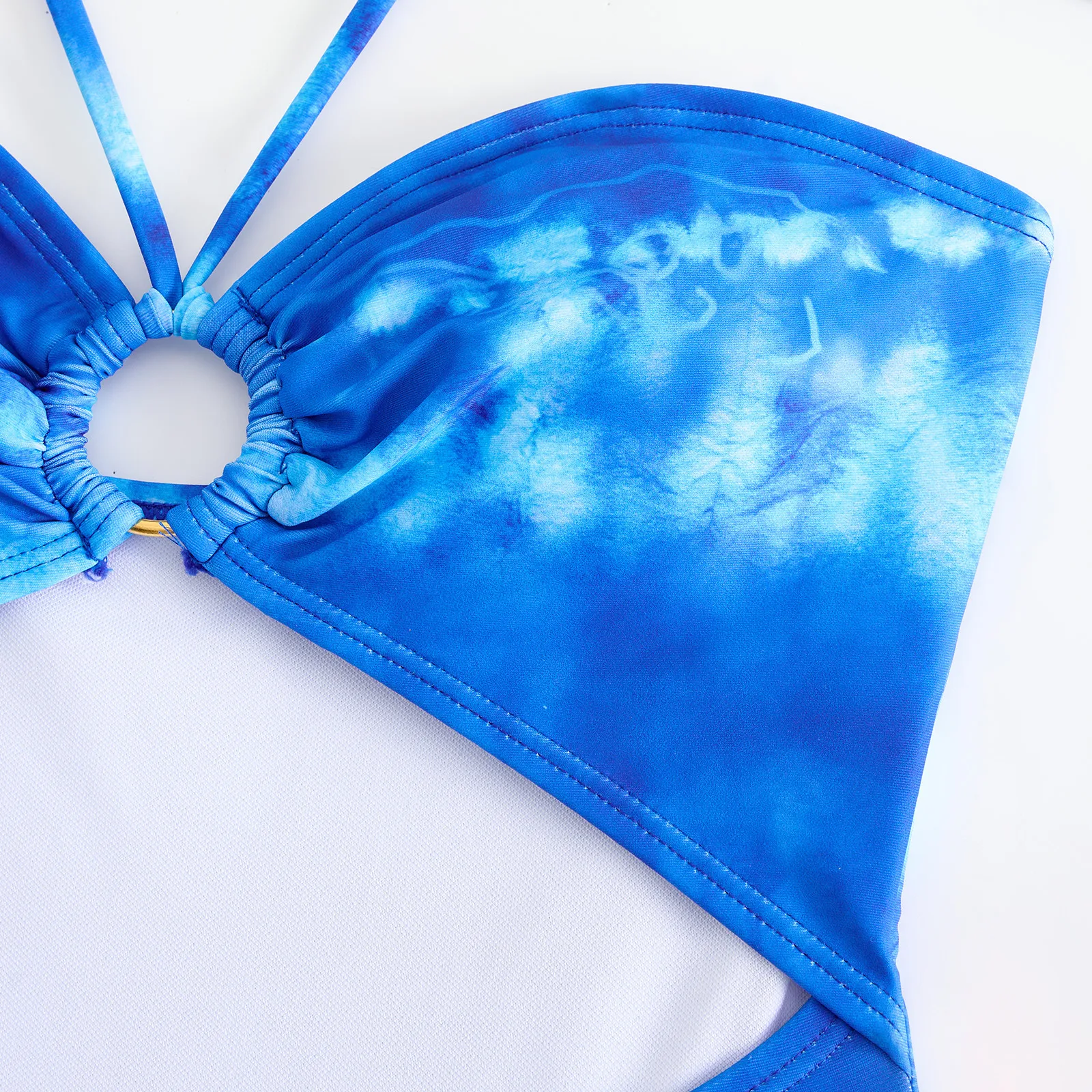 Swimwear display picture 6