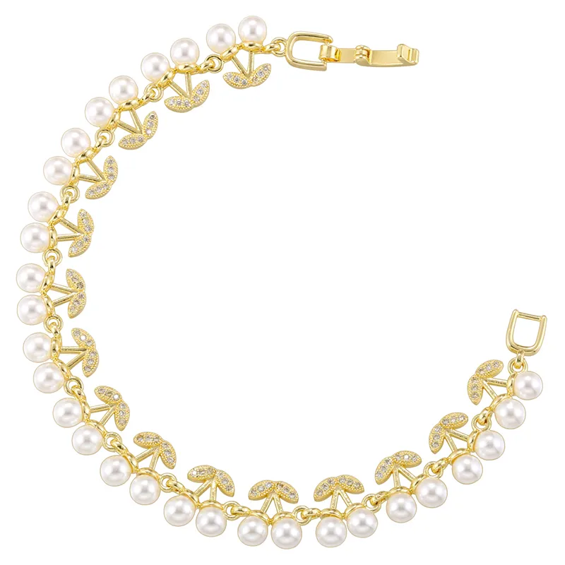 Elegant Luxurious Shiny Cherry Copper Plating Inlay Shell Pearls Zircon 18K Gold Plated Women's Bracelets display picture 7