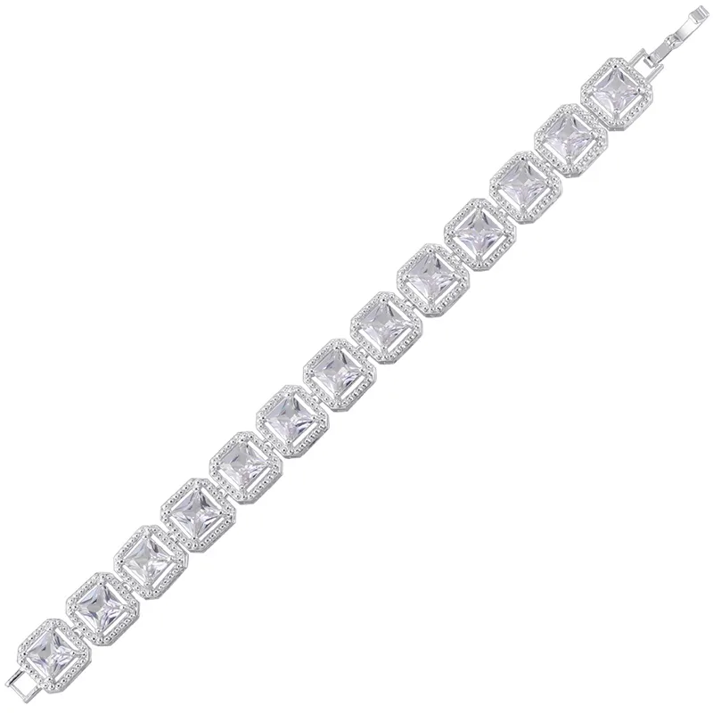 Elegant Luxurious Shiny Geometric Copper Plating Inlay Zircon 18K Gold Plated Women's Bracelets display picture 4
