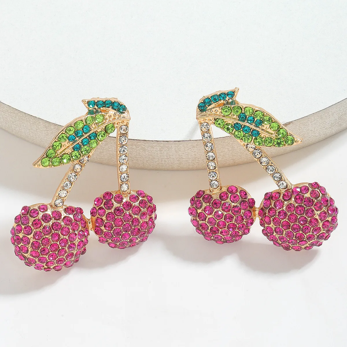 1 Pair Luxurious Pastoral Artistic Cherry Pineapple Arylic Alloy Drop Earrings Ear Studs display picture 2