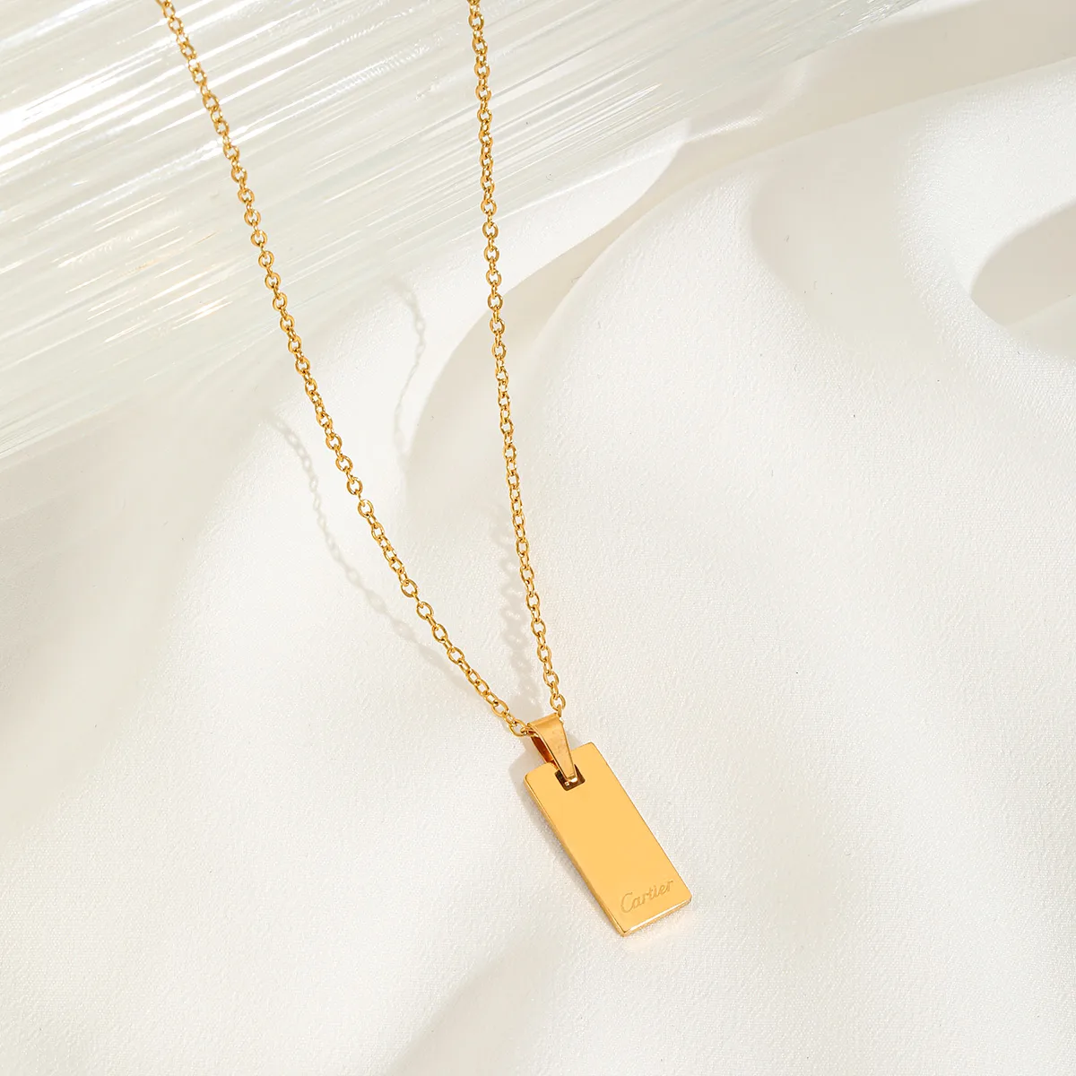 Casual Commute Geometric Rectangle 316 Stainless Steel  Plating Inlay Zircon 18K Gold Plated Women's Pendant Necklace display picture 4