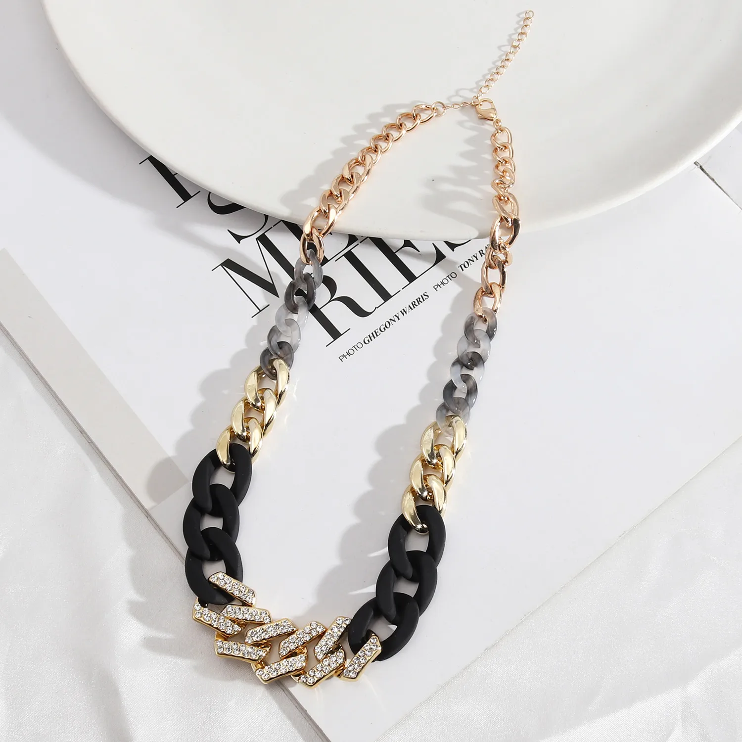 Vintage Style Classic Style Geometric Resin Iron Unisex Necklace display picture 2