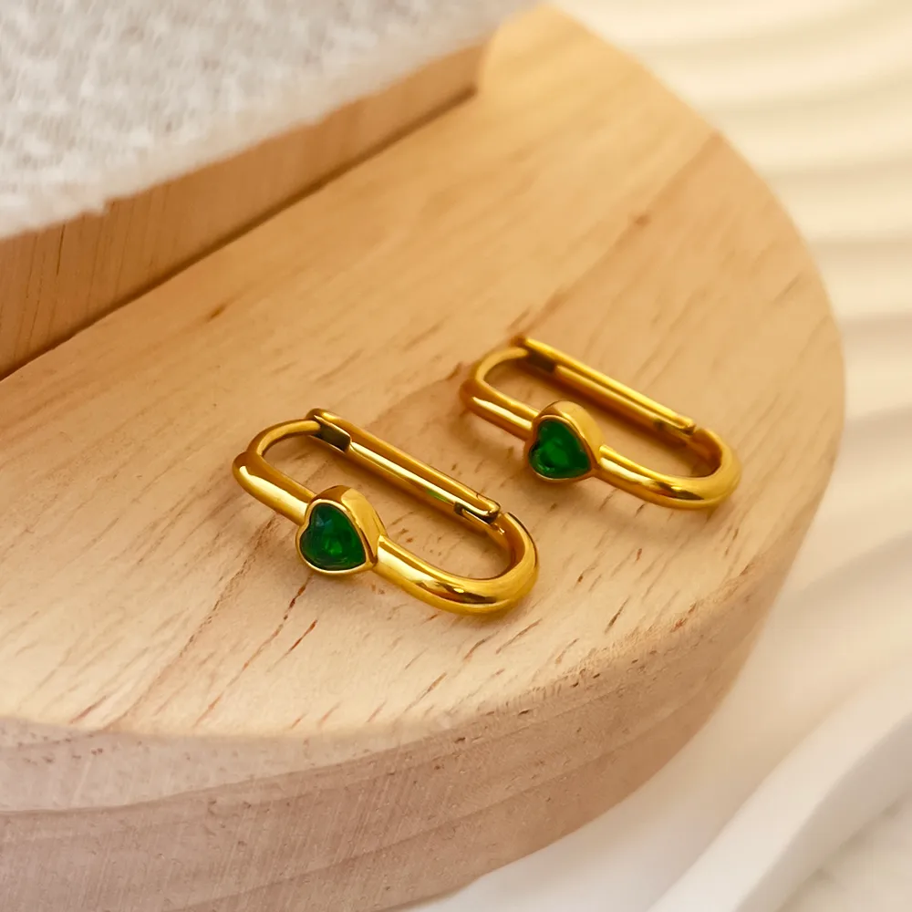 1 Pair Simple Style Heart Shape Plating Inlay 304 Stainless Steel Zircon 18K Gold Plated Earrings display picture 5