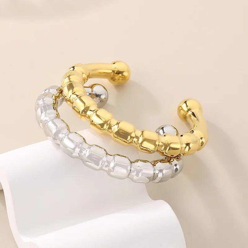 Vacation Simple Style Solid Color 304 Stainless Steel 18K Gold Plated Women's Bangle display picture 5