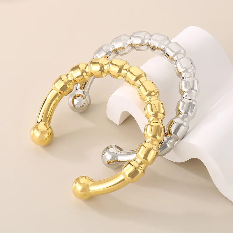 Vacation Simple Style Solid Color 304 Stainless Steel 18K Gold Plated Women's Bangle display picture 10