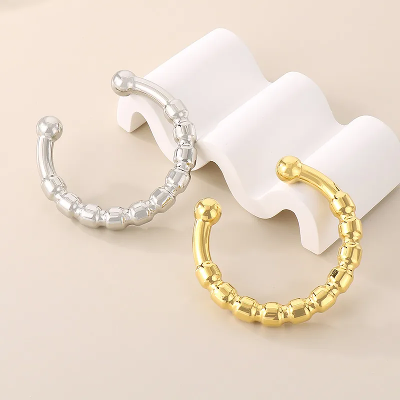 Vacation Simple Style Solid Color 304 Stainless Steel 18K Gold Plated Women's Bangle display picture 11