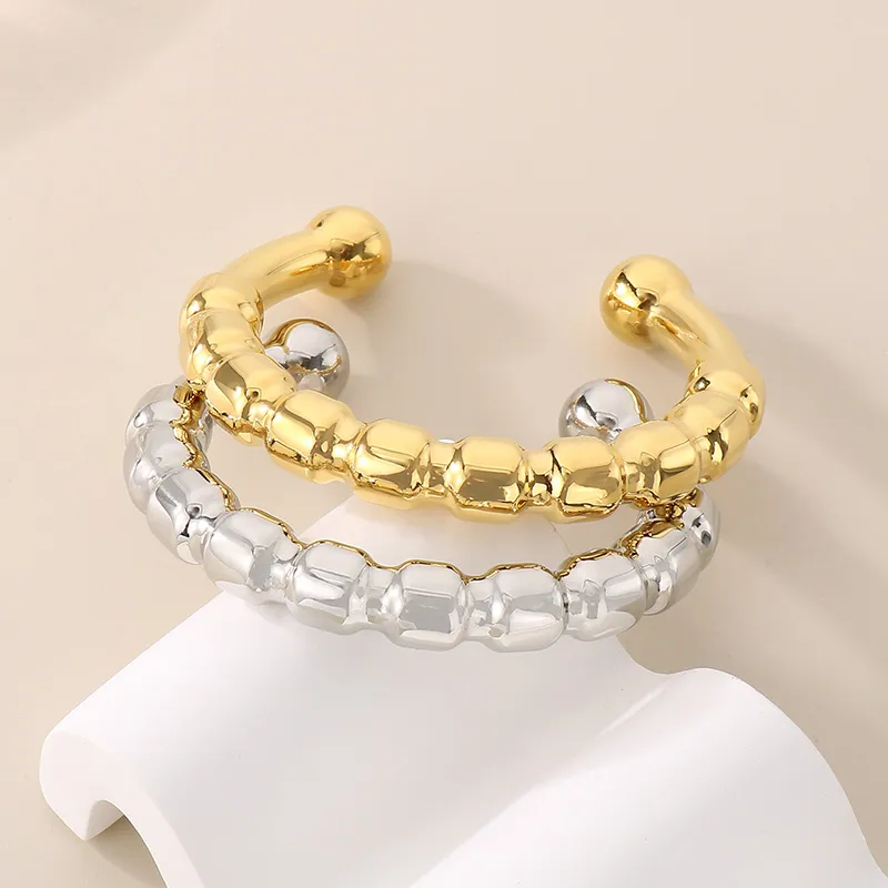 Vacation Simple Style Solid Color 304 Stainless Steel 18K Gold Plated Women's Bangle display picture 13