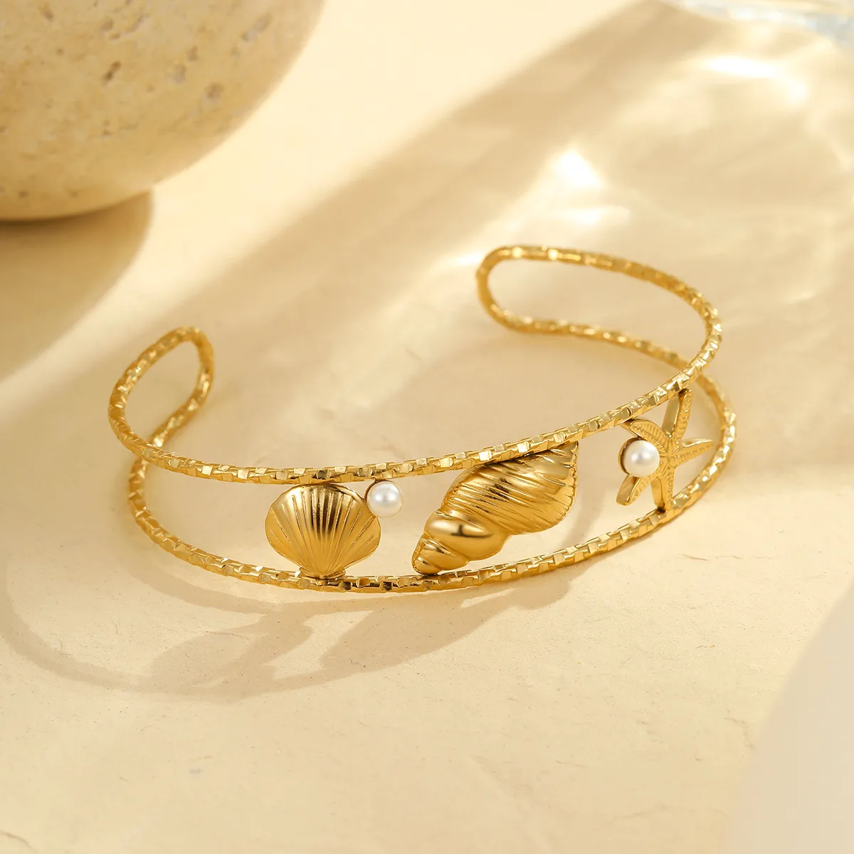Classic Style Starfish Conch Shell 304 Stainless Steel Women's Cuff Bracelets display picture 5