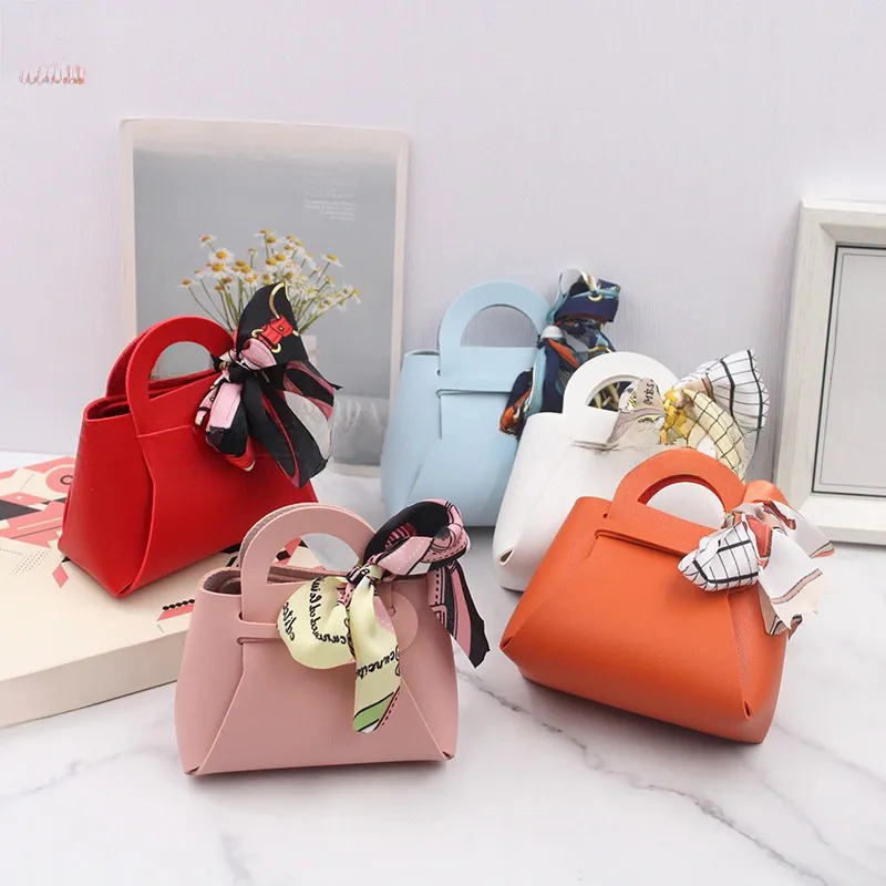 European Style Creative Wedding Candy Box Leather Handheld Bag Ins Style Wedding Party Favors Return Gift Candy Packaging display picture 4