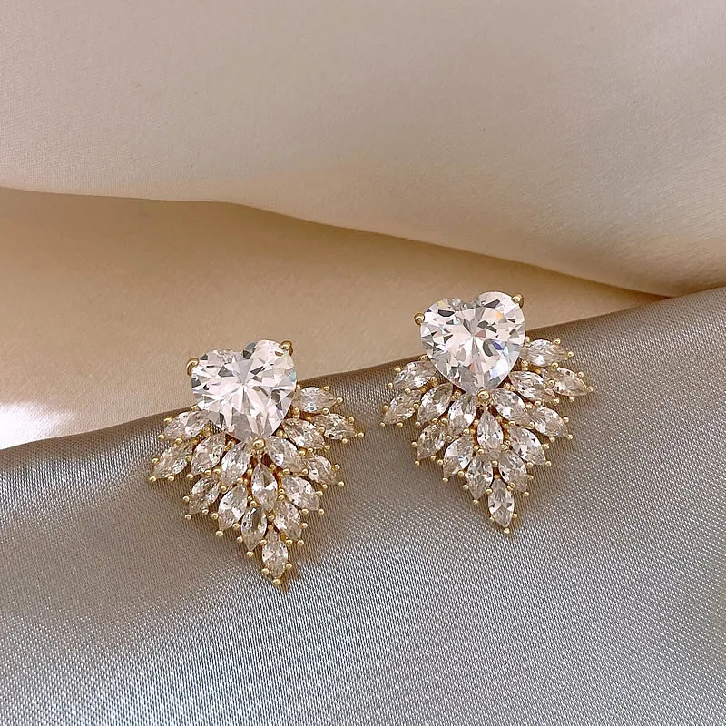 1 Pair Elegant Modern Style Heart Shape Plating Alloy Rhinestones Ear Studs display picture 3