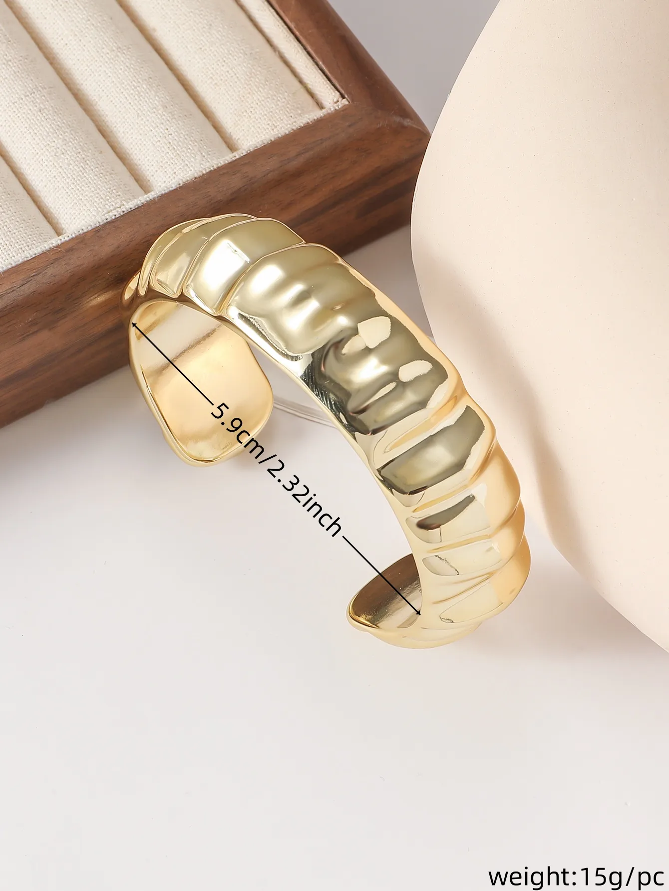 Vintage Style Irregular CCB Women's Bangle display picture 2
