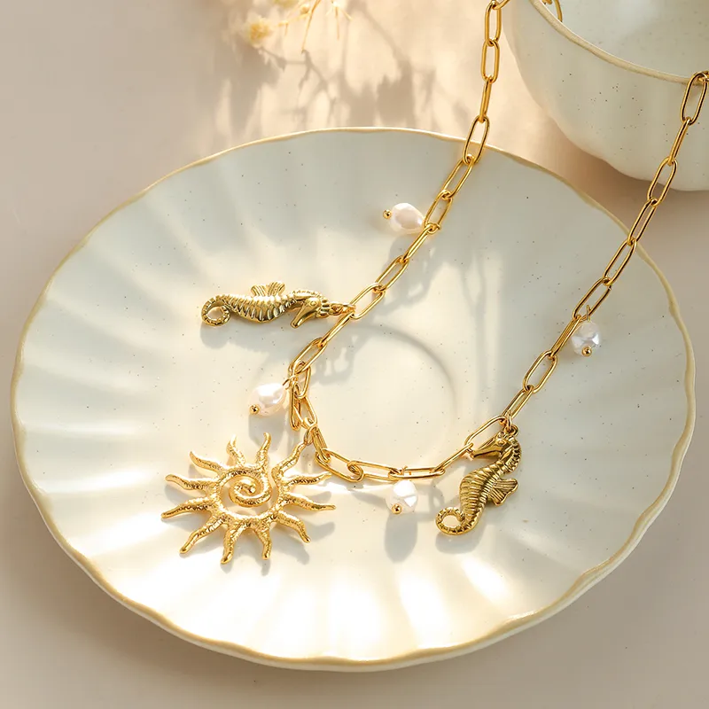 Hawaiian Beach Sun Hippocampus 304 Stainless Steel Plating 14K Gold Plated Women's Multi Charms Necklace display picture 2