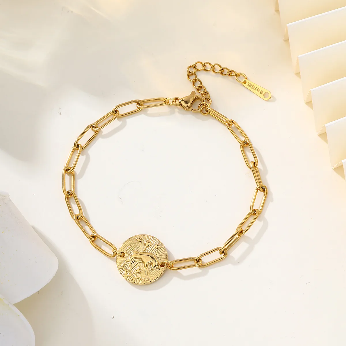 Classic Style Animal Constellation 304 Stainless Steel Women's Bracelets display picture 3