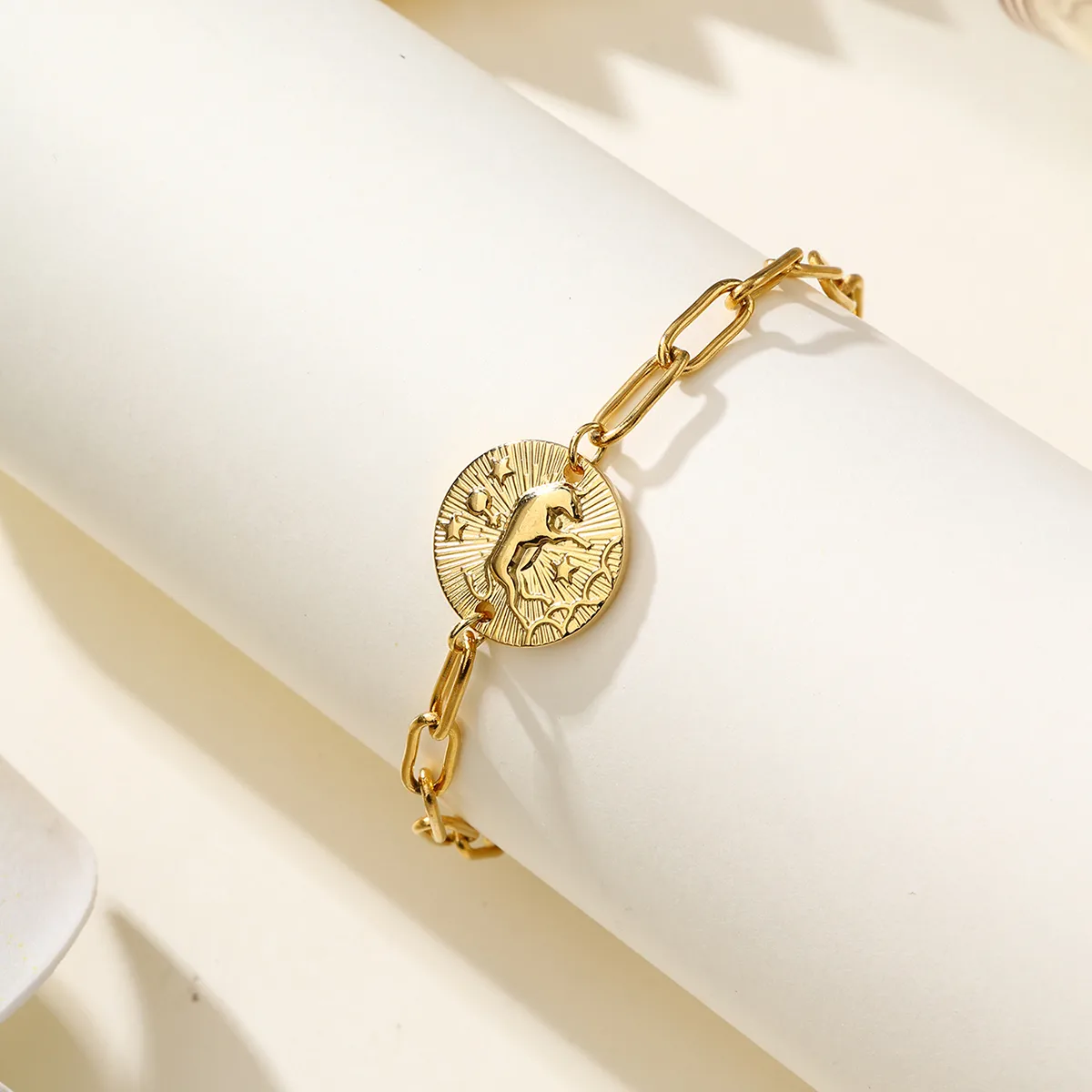 Classic Style Animal Constellation 304 Stainless Steel Women's Bracelets display picture 4