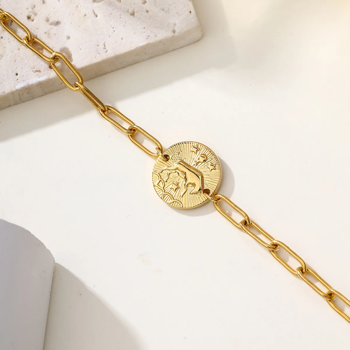 Classic Style Animal Constellation 304 Stainless Steel Women's Bracelets display picture 6