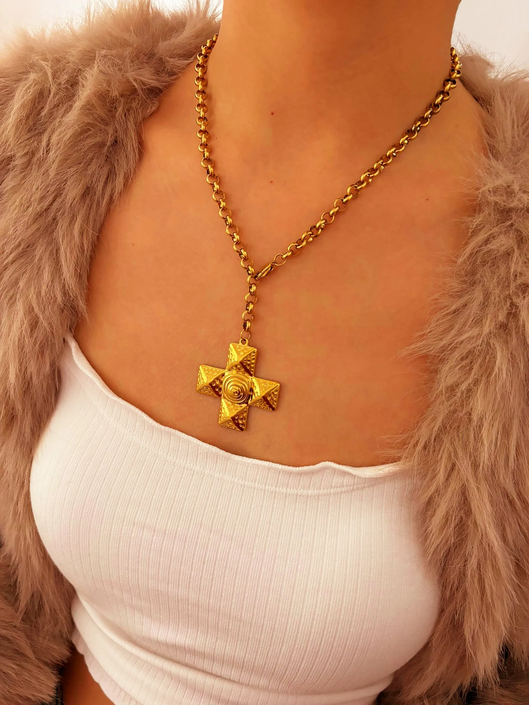 Simple Style Cross 316L Stainless Steel  Three-dimensional Natural Stone 18K Gold Plated Women's Pendant Necklace display picture 7