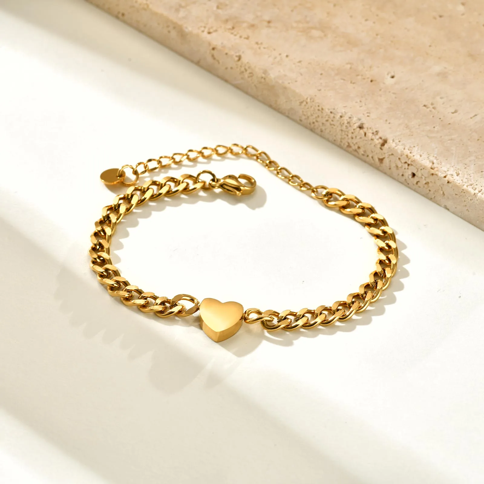 IG Style Elegant Heart Shape 304 Stainless Steel 18K Gold Plated Cable Chain Bracelets In Bulk display picture 6