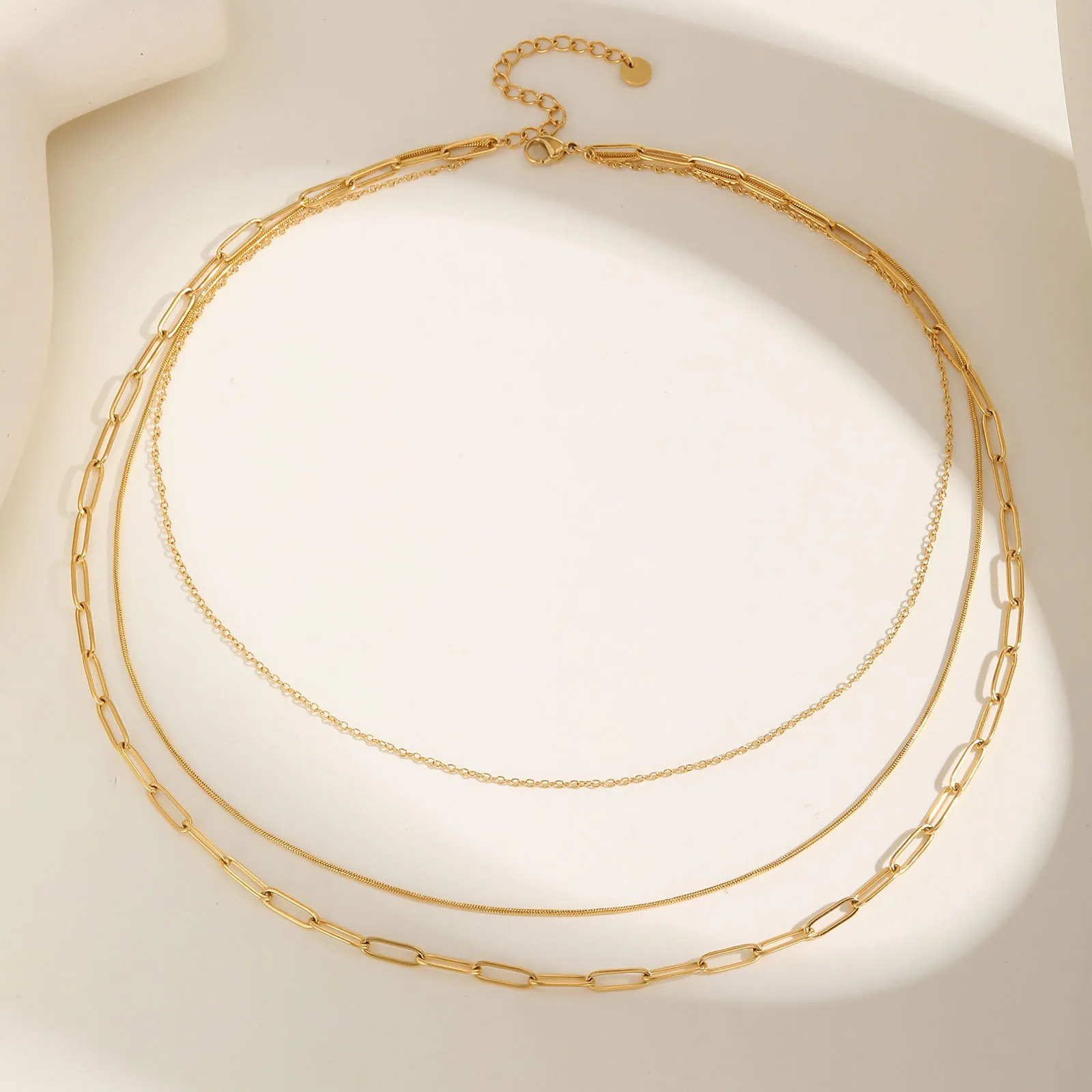 Elegant Solid Color 304 Stainless Steel Titanium Steel Plating 18K Gold Plated Women's Double Layer Necklaces display picture 5