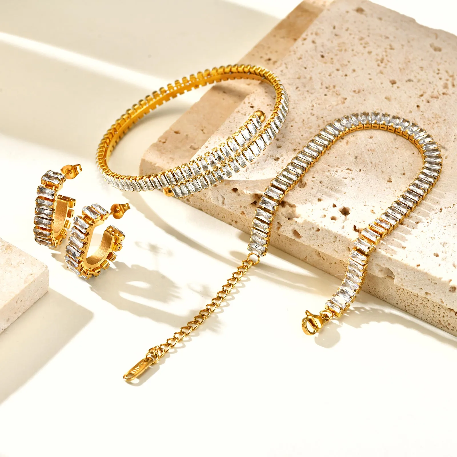 Wholesale Jewelry IG Style Solid Color 201 Stainless Steel Zircon 18K Gold Plated Bracelets Earrings Necklace Cuban Link Chain Curb Chain Cable Chain display picture 2