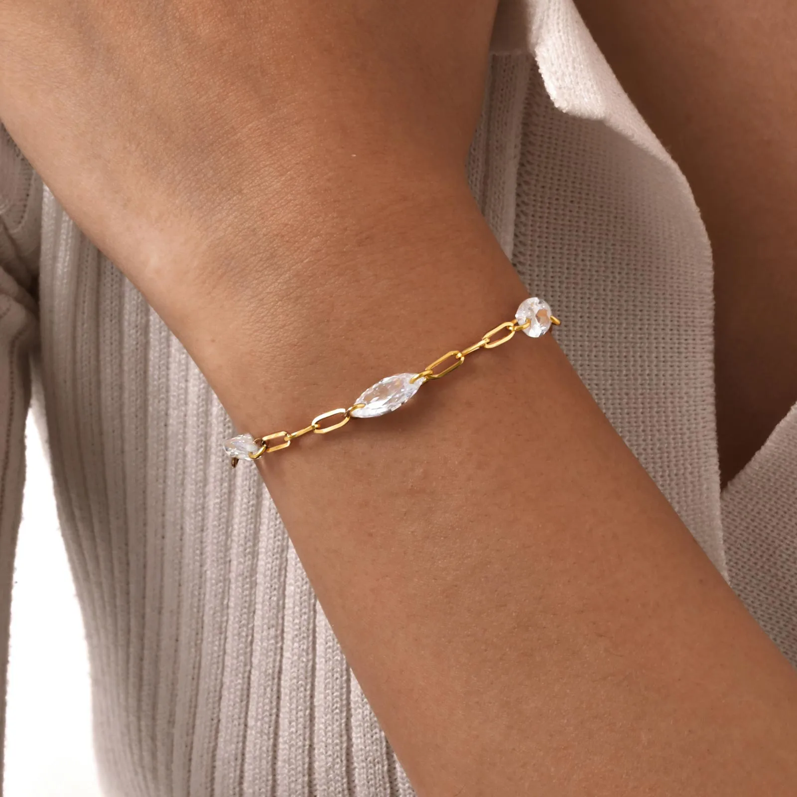 Wholesale Jewelry IG Style Solid Color 201 Stainless Steel Zircon 18K Gold Plated Bracelets Earrings Necklace Cuban Link Chain Curb Chain Cable Chain display picture 3
