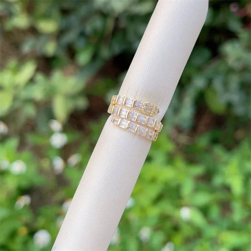 Classic Style Geometric Heart Shape Copper Inlay Zircon 18K Gold Plated Women's Open Rings display picture 5