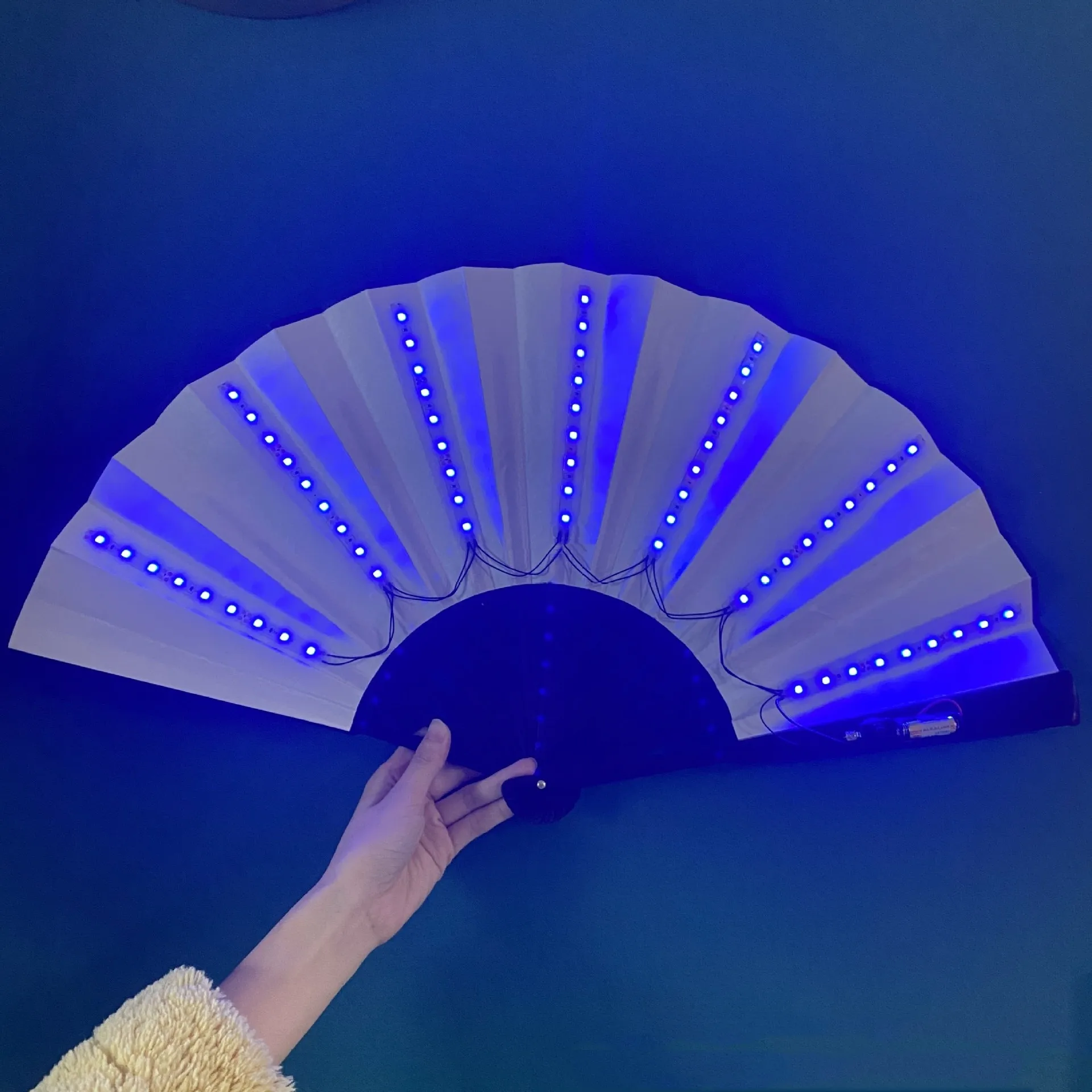 Punk Solid Color Raw Silk Fan Fans & Heating display picture 4