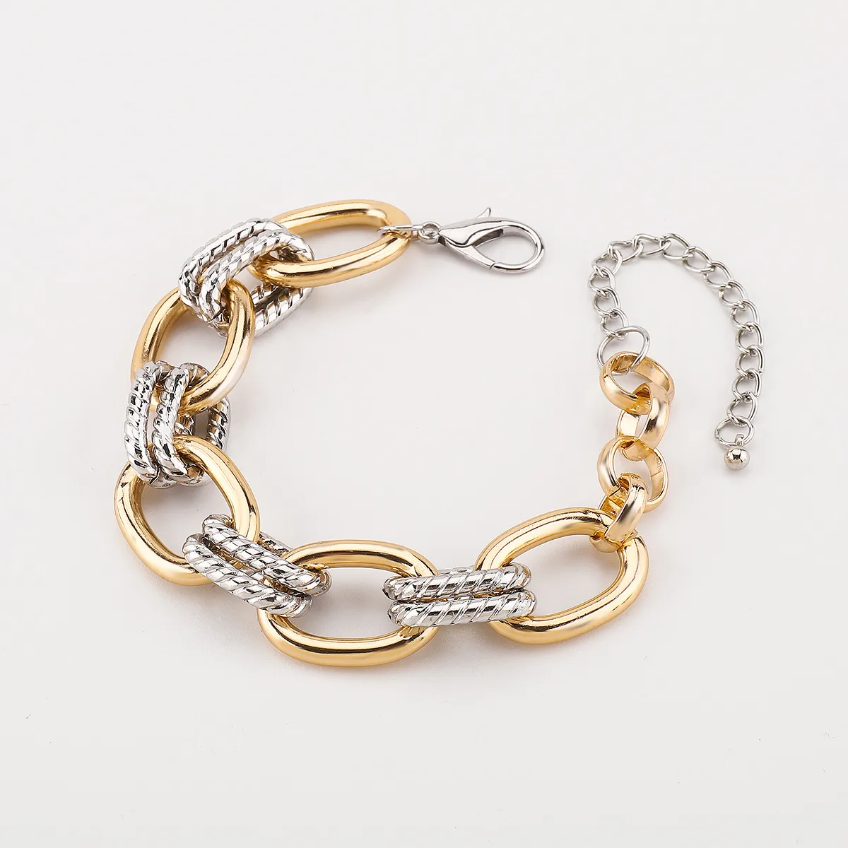 Simple Style Commute Geometric Alloy Iron Aluminum Plating Women's Bracelets Necklace display picture 4
