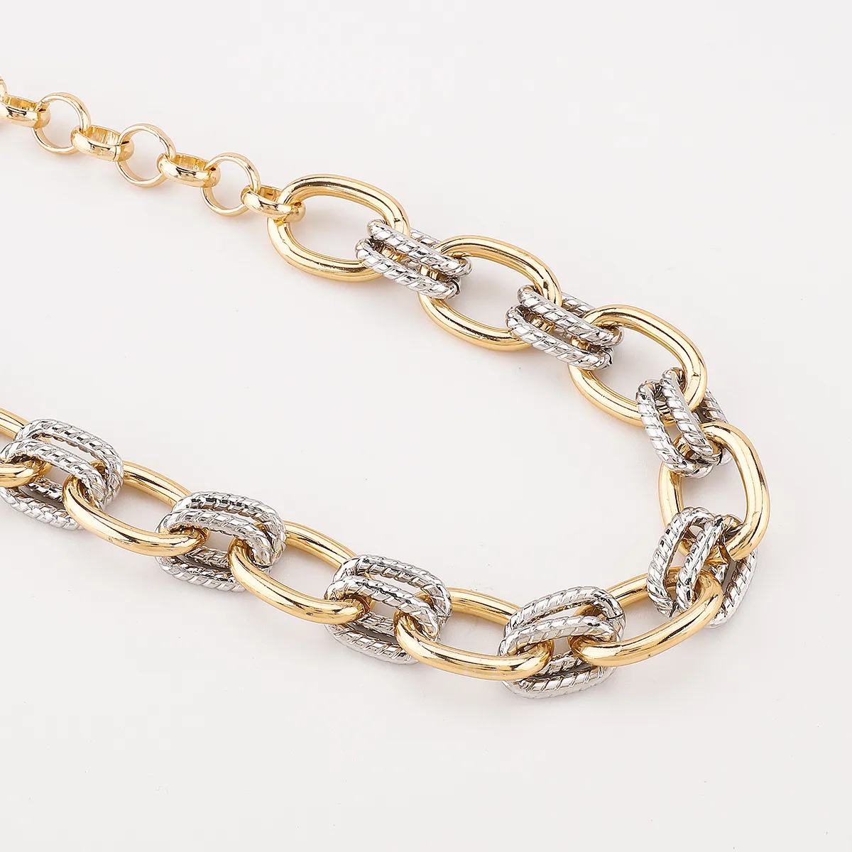 Simple Style Commute Geometric Alloy Iron Aluminum Plating Women's Bracelets Necklace display picture 10
