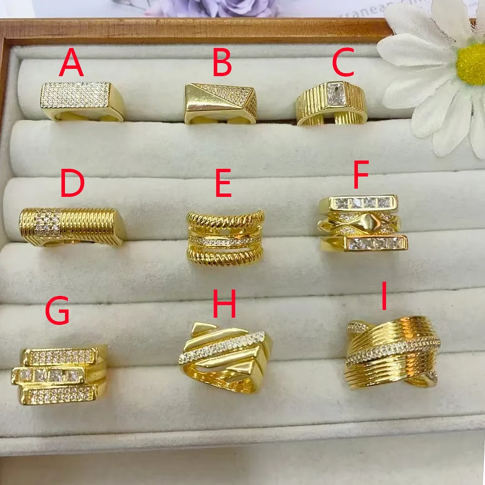 Vacation Modern Style Rectangle Copper Polishing Inlay Zircon 18K Gold Plated Women's Rings display picture 2
