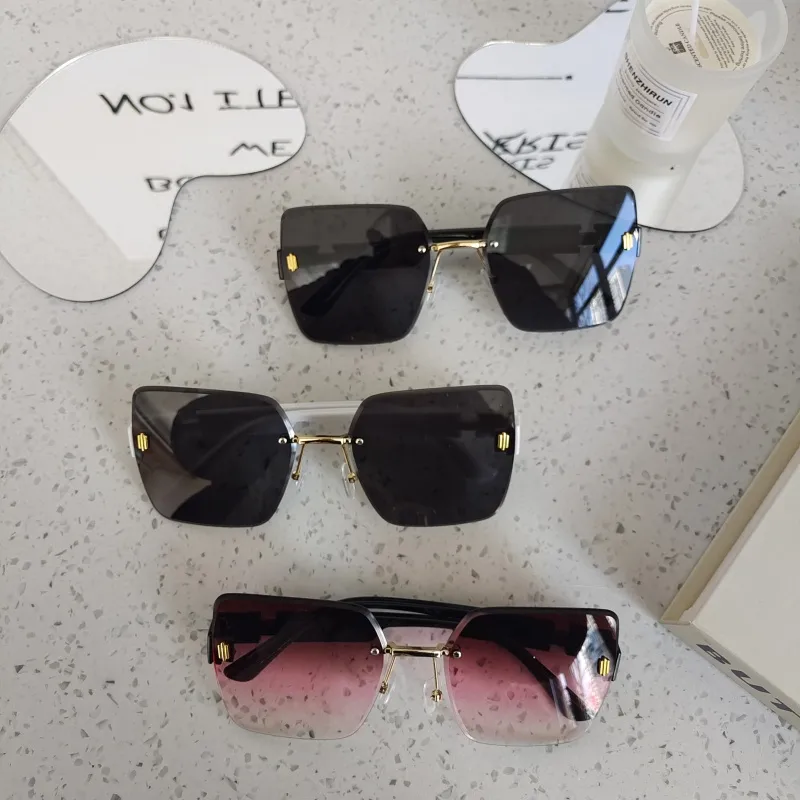 Casual Vacation Square Pc Resin Square Frameless Glasses display picture 3