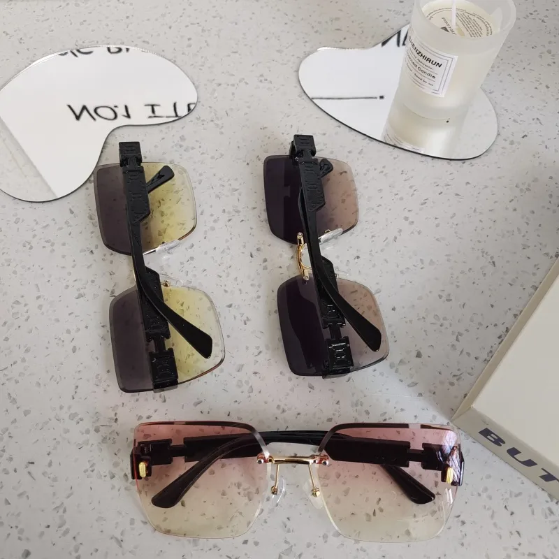 Casual Vacation Square Pc Resin Square Frameless Glasses display picture 2