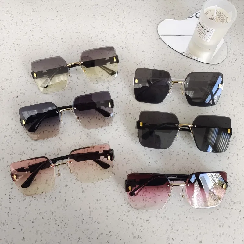 Casual Vacation Square Pc Resin Square Frameless Glasses display picture 1