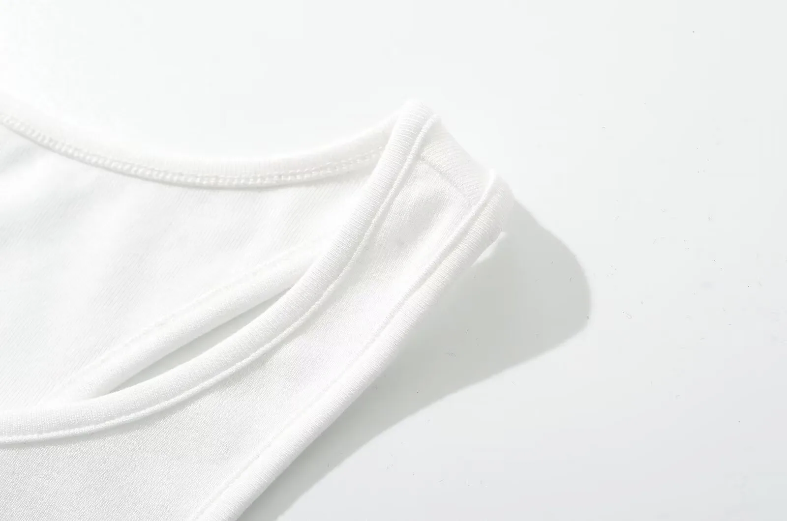 Women's A- Line Skirt Streetwear Round Neck Sleeveless Solid Color Above Knee Holiday Banquet Selfie display picture 8
