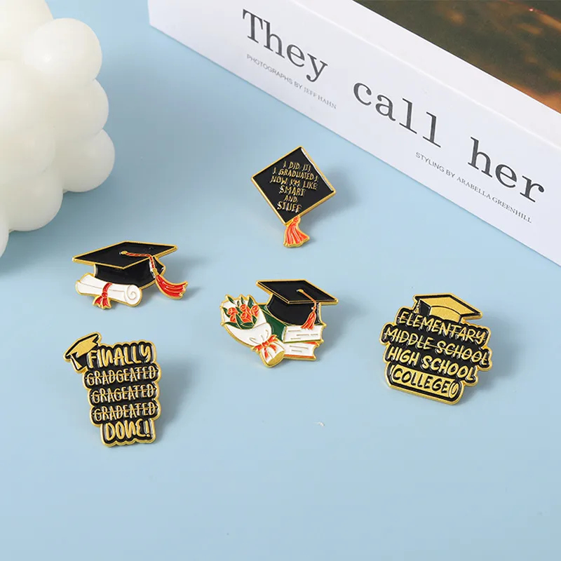 Casual Simple Style Letter Hat Rose Alloy Unisex Brooches display picture 10