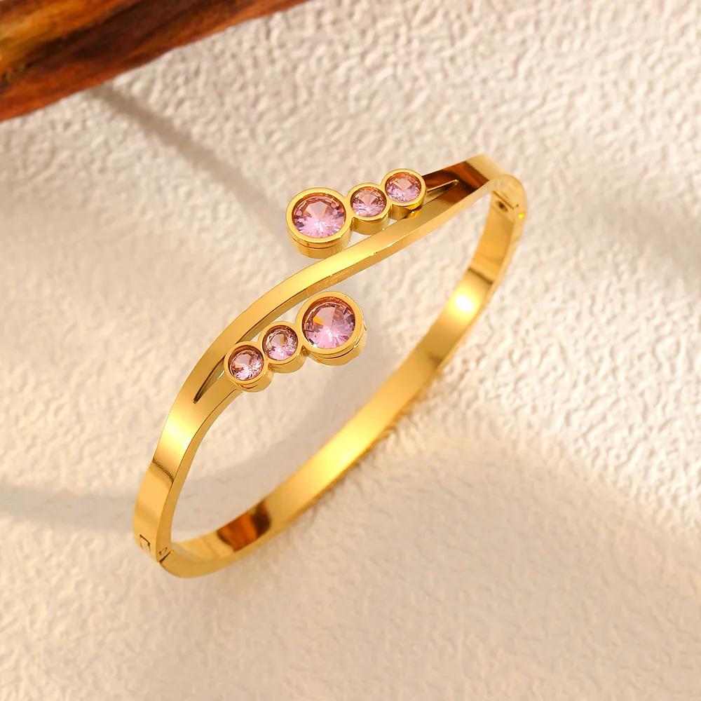 Vintage Style Solid Color 304 Stainless Steel Plating 18K Gold Plated Women's Bangle display picture 9