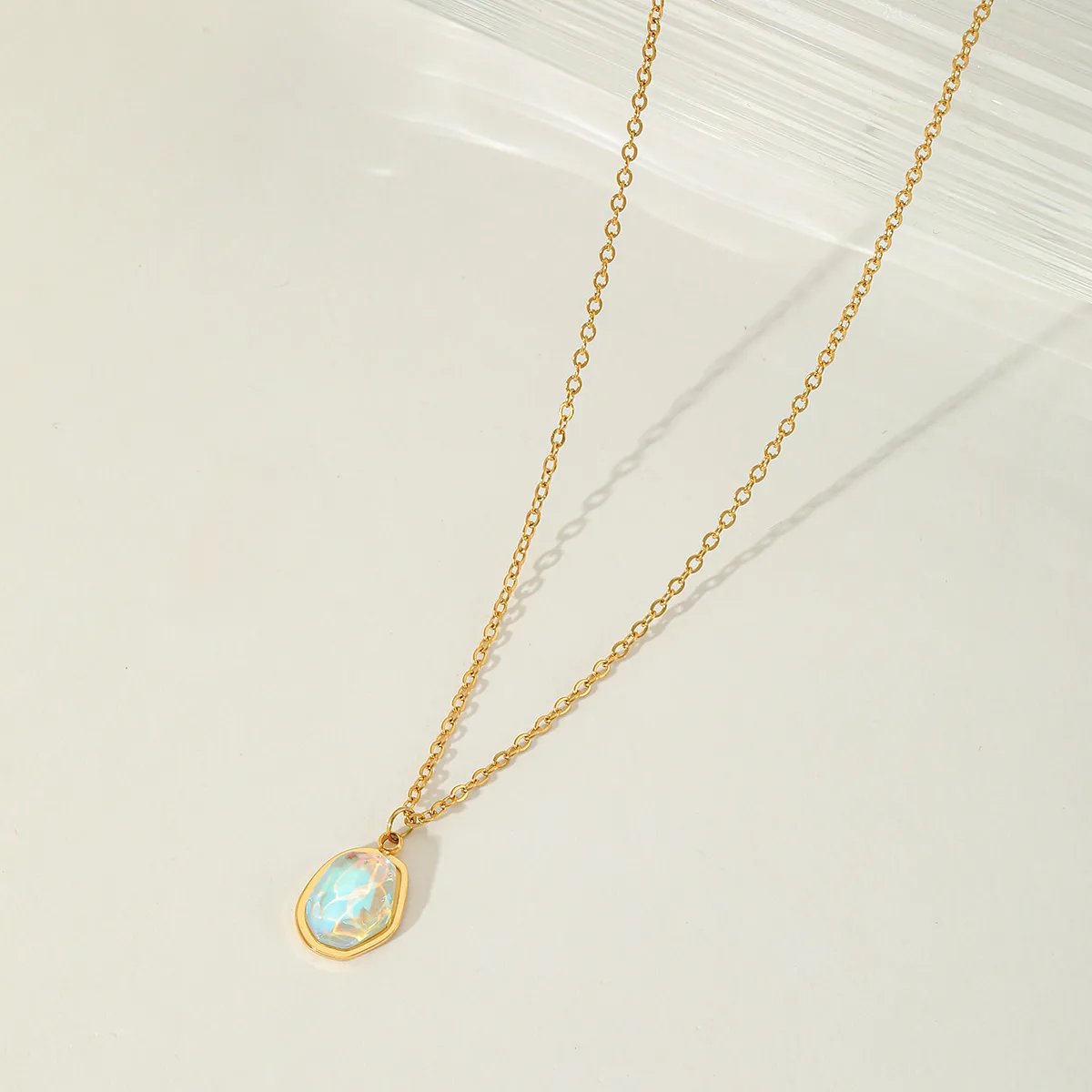 Elegant Modern Style Irregular Geometric 304 Stainless Steel Plating Inlay Zircon 18K Gold Plated Women's Pendant Necklace display picture 2