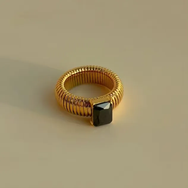 Vintage Style Classic Style Geometric Solid Color 304 Stainless Steel Plating Inlay Zircon 18K Gold Plated Women's Rings display picture 4